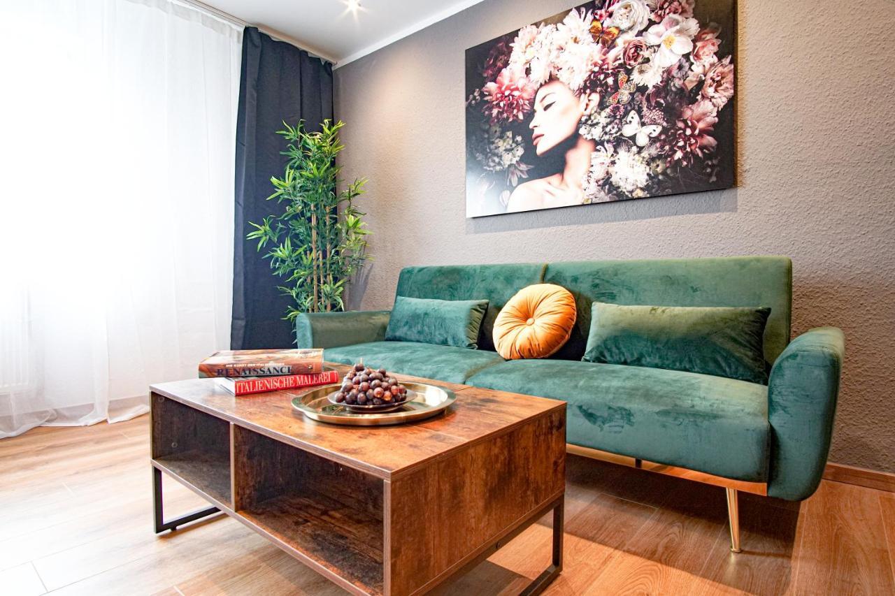 Apartment I Wi-Fi I Parkplatz I Balkon Essenfusion المظهر الخارجي الصورة